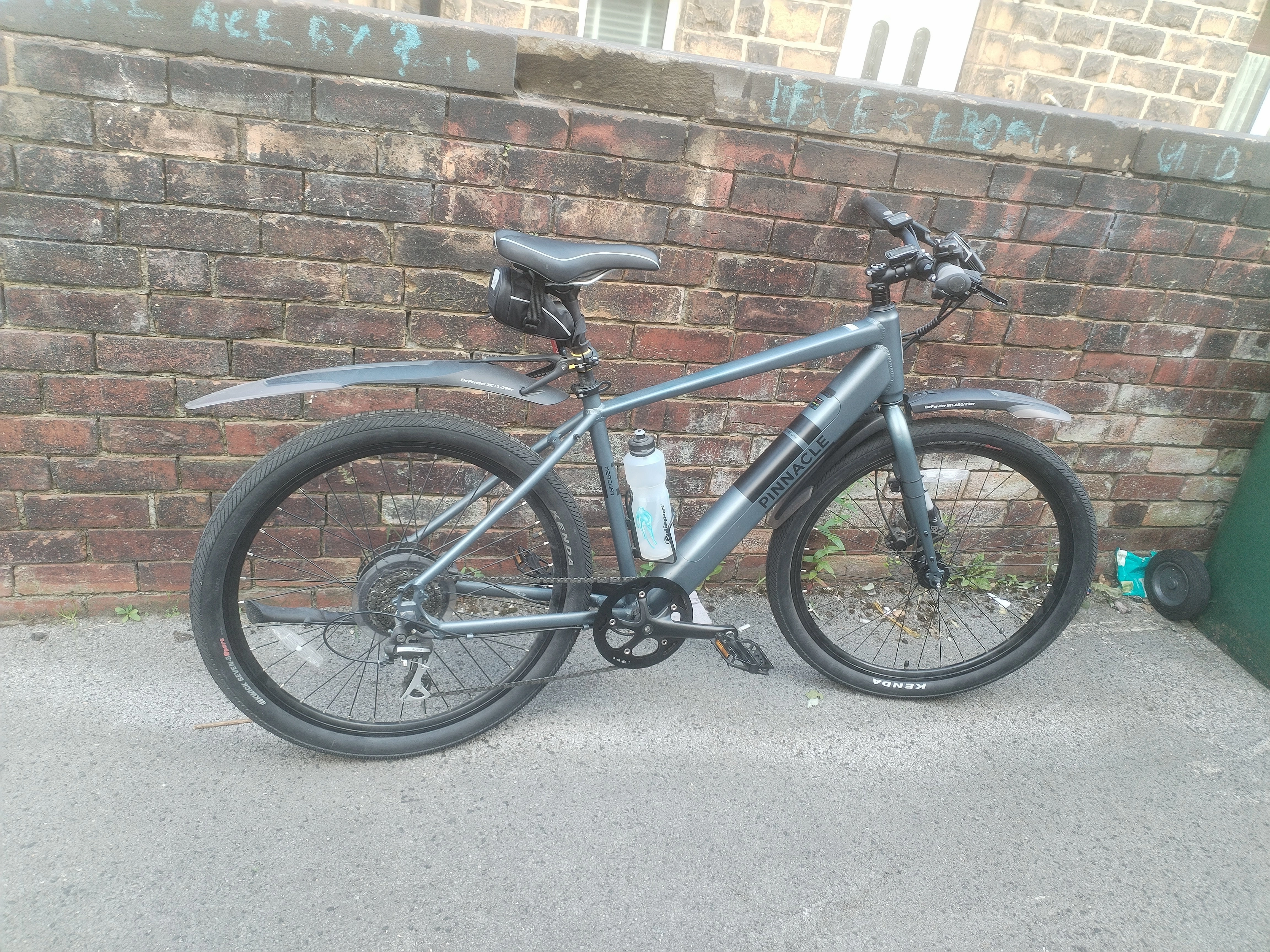  Mercury Pinnacle A650B 2001