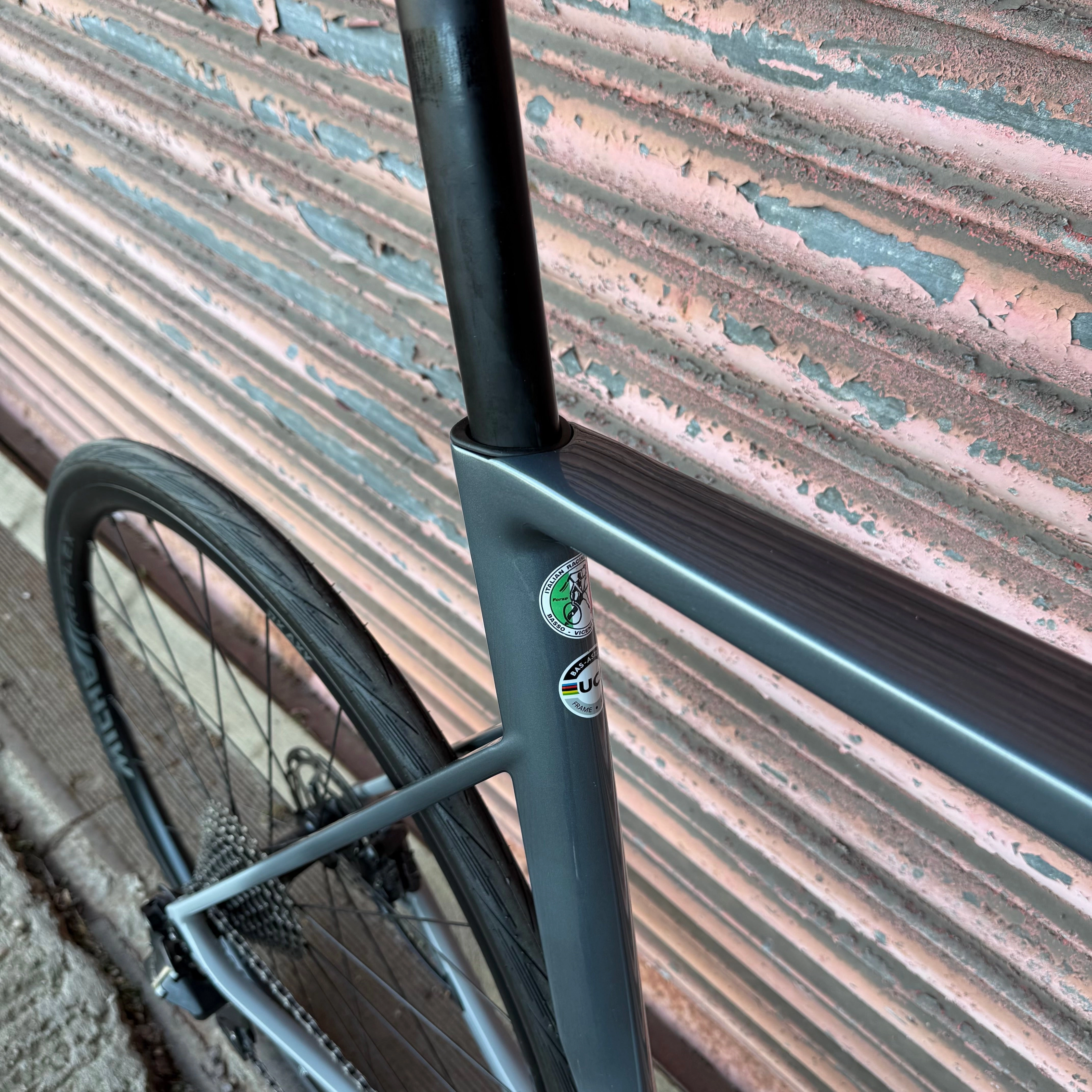 Basso Astra Shimano 105 Di2 Carbon Disc Road Bike - XL 58cm