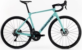 Bianchi Infinito Ultegra Di2 Carbon Road Bike 2025 - Celeste
