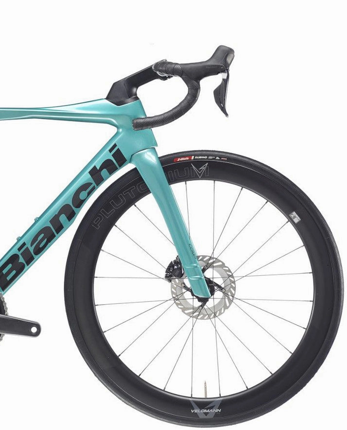 Bianchi Oltre Comp 105 Di2 Carbon Road Bike 2025 - Celeste Metallic