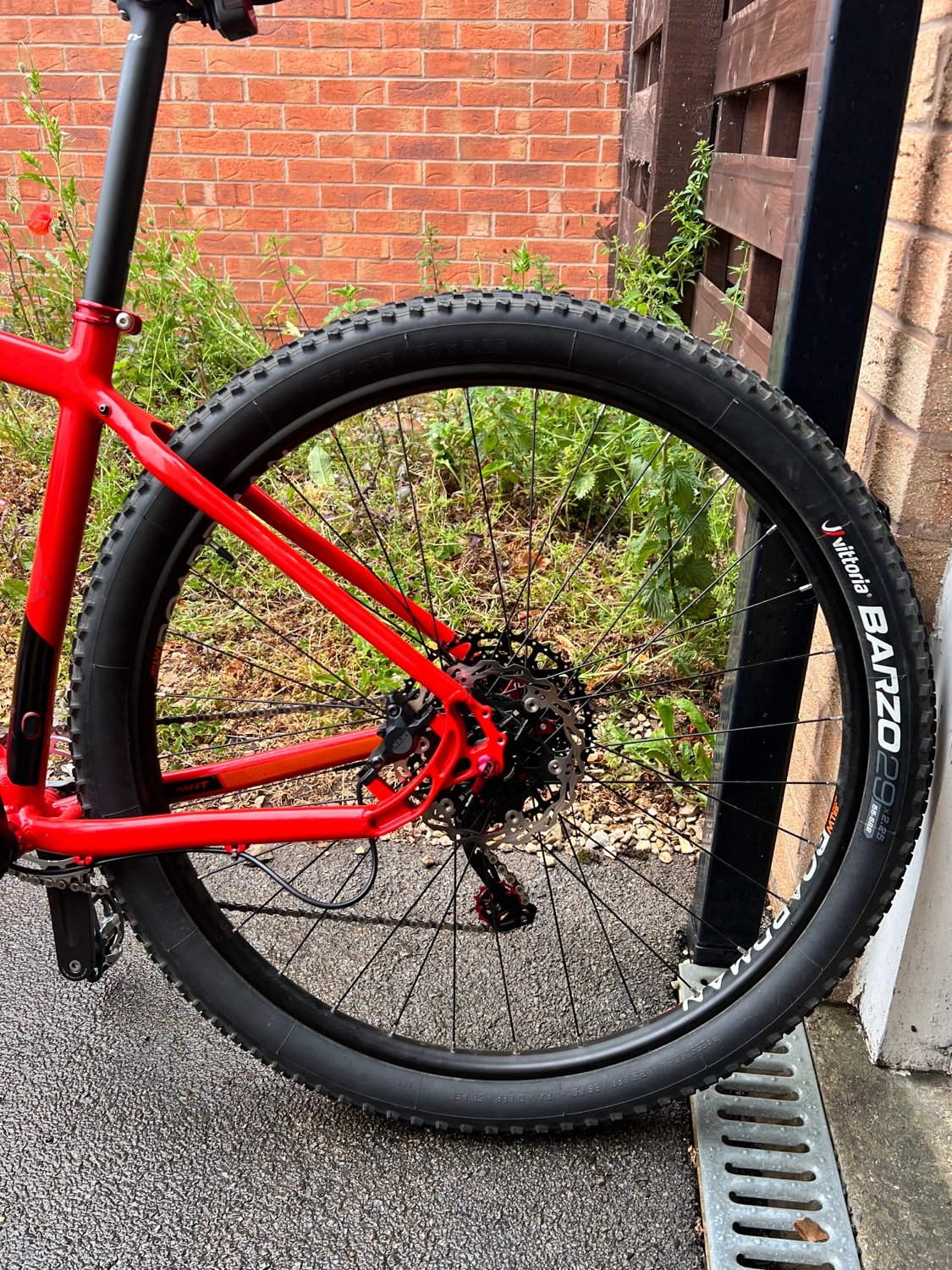 Boardman MHT 8.6 Red 2021