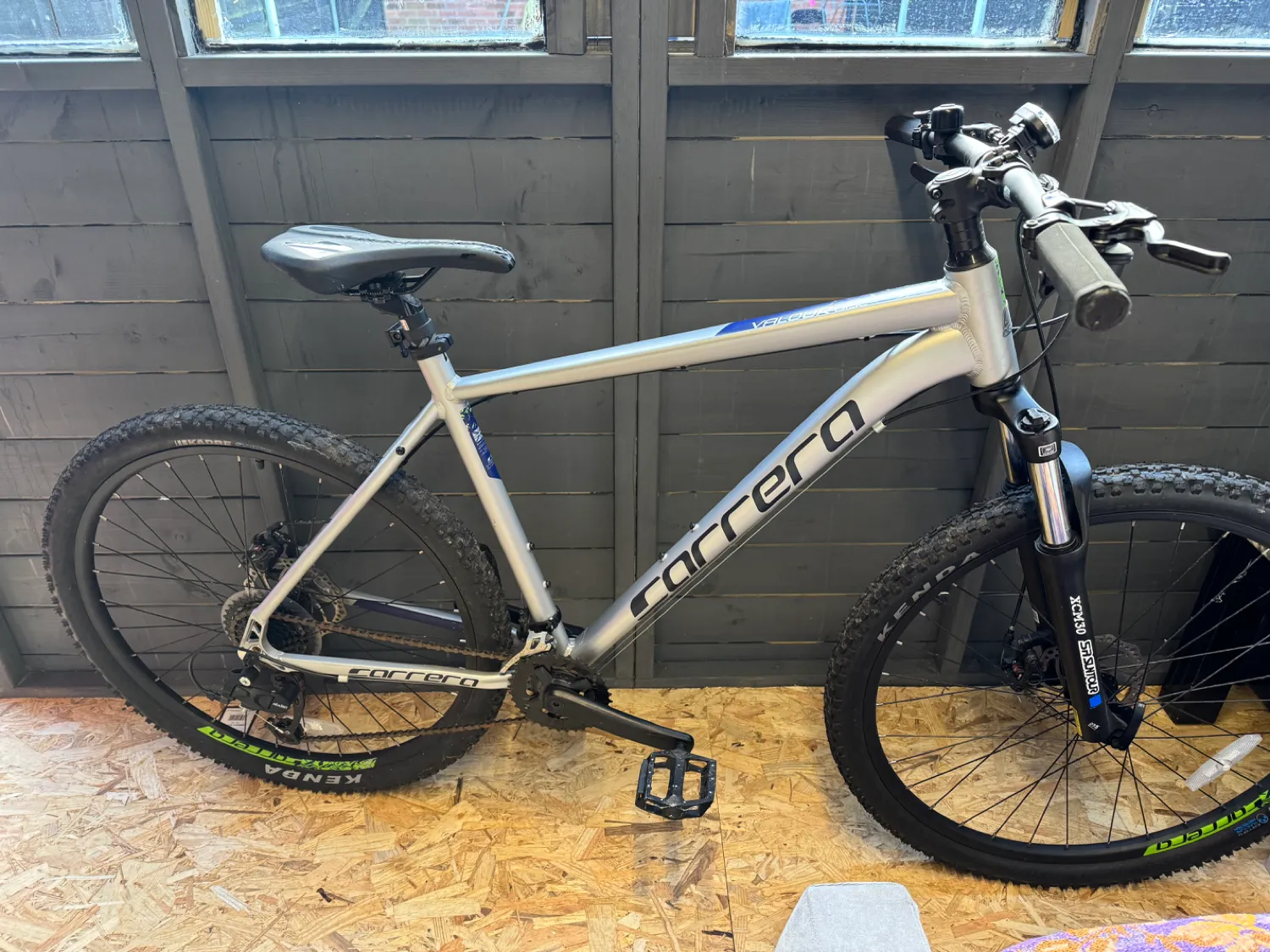 Carrera Valour Disc Mens Mountain Bike 2023