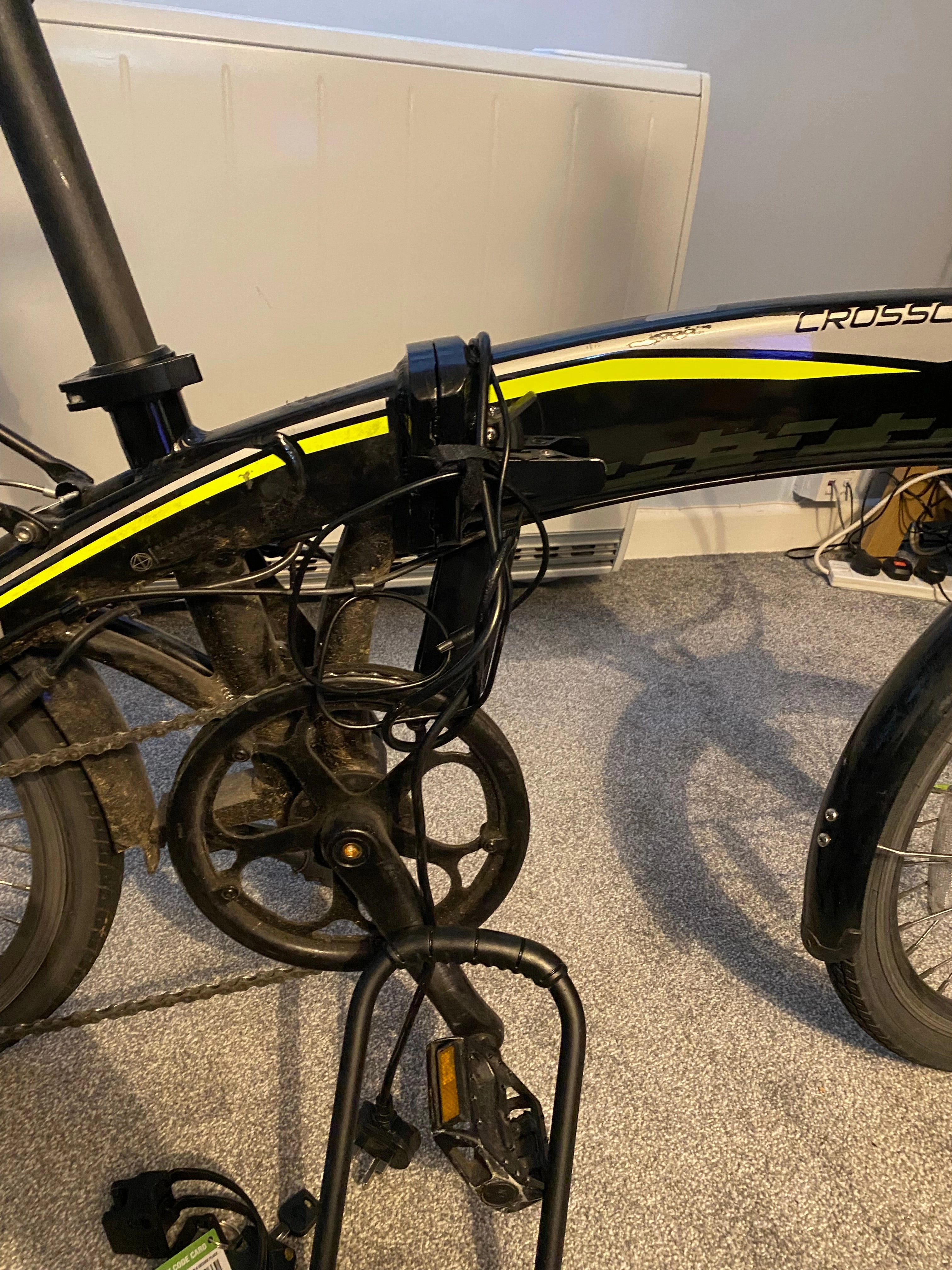 Carrera Axle Mens Hybrid Bike 2021