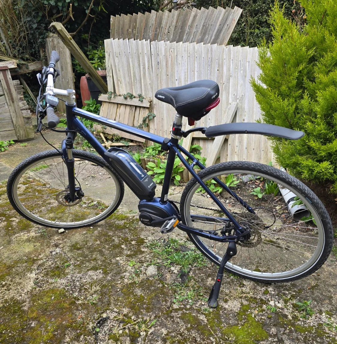 Carrera Crossfuse Mens Electric Hybrid Bike 2022
