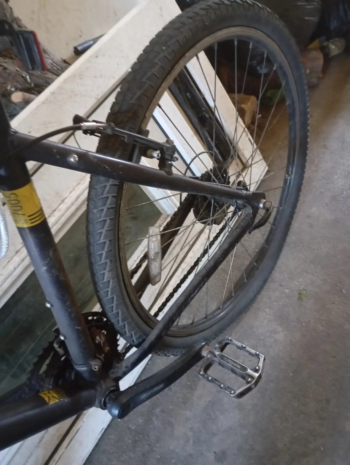 Carrera Parva Mens Hybrid Bike 2020