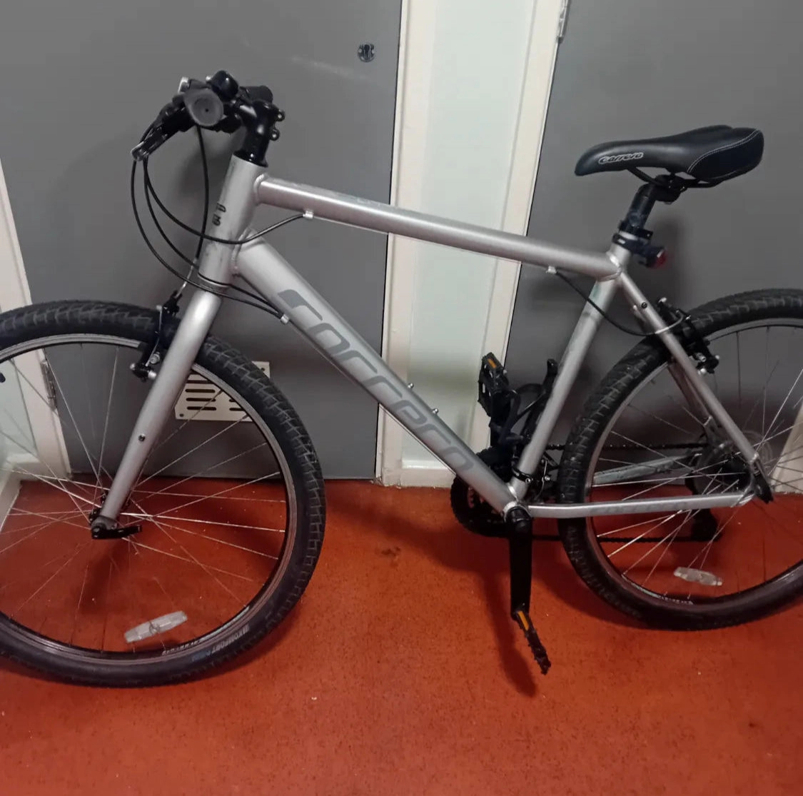 Carrera Parva Mens Hybrid Bike 2020