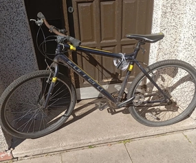 Carrera Parva Mens Hybrid Bike 2020
