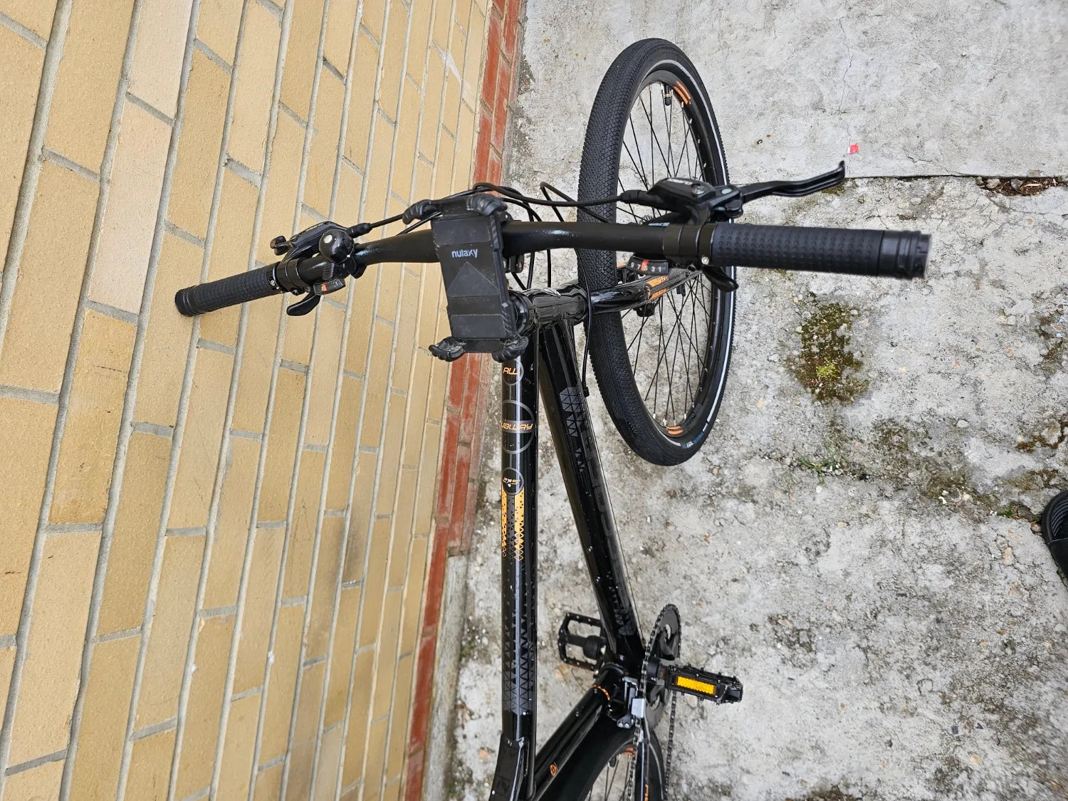 Carrera Subway All Weather Edition Mens Hybrid Bike 2022