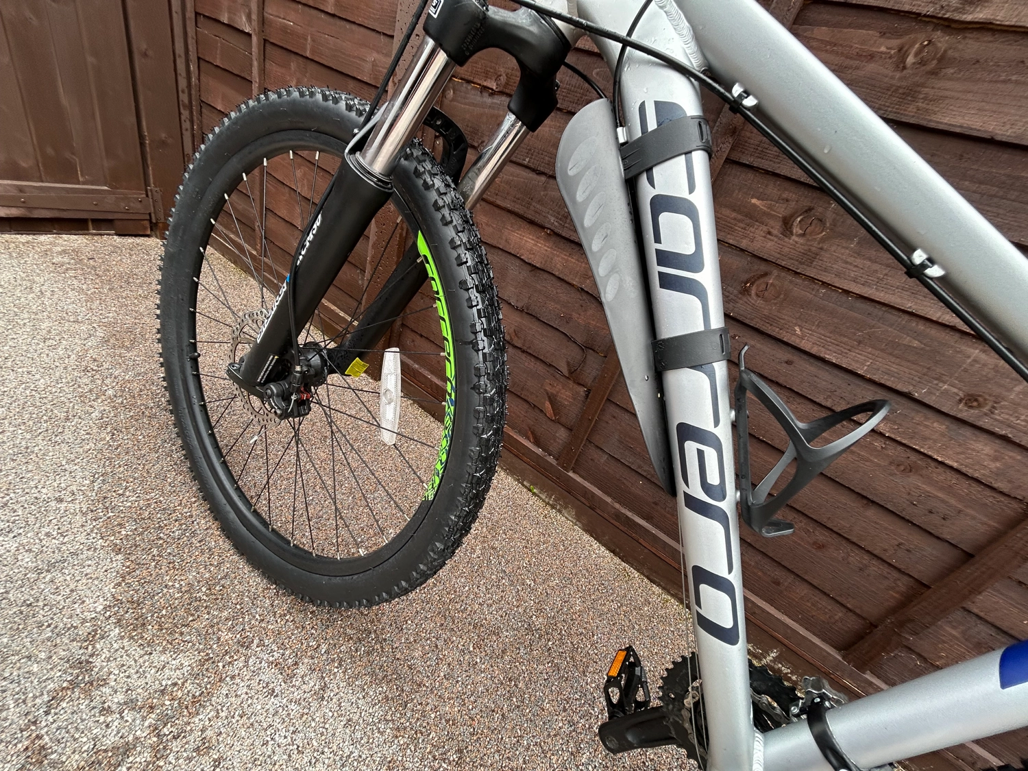 Carrera Valour Disc Mens Mountain Bike 2020