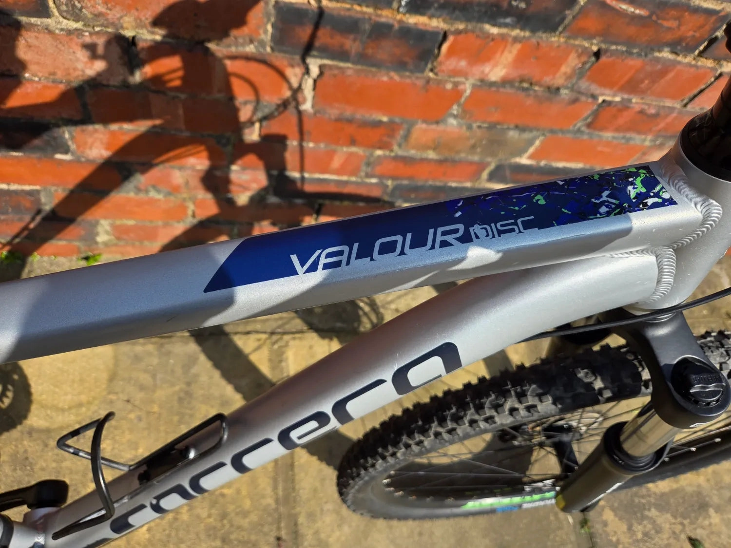 Carrera Valour Disc Mens Mountain Bike 2022