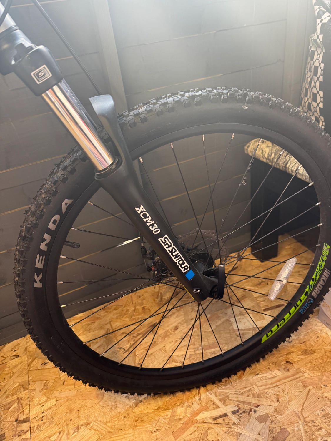 Carrera Valour Disc Mens Mountain Bike 2023