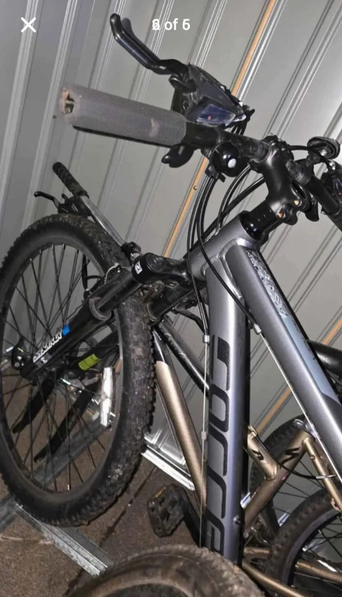 Carrera Valour Disc Mens Mountain Bike 2023