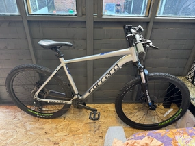 Carrera Valour Disc Mens Mountain Bike 2023