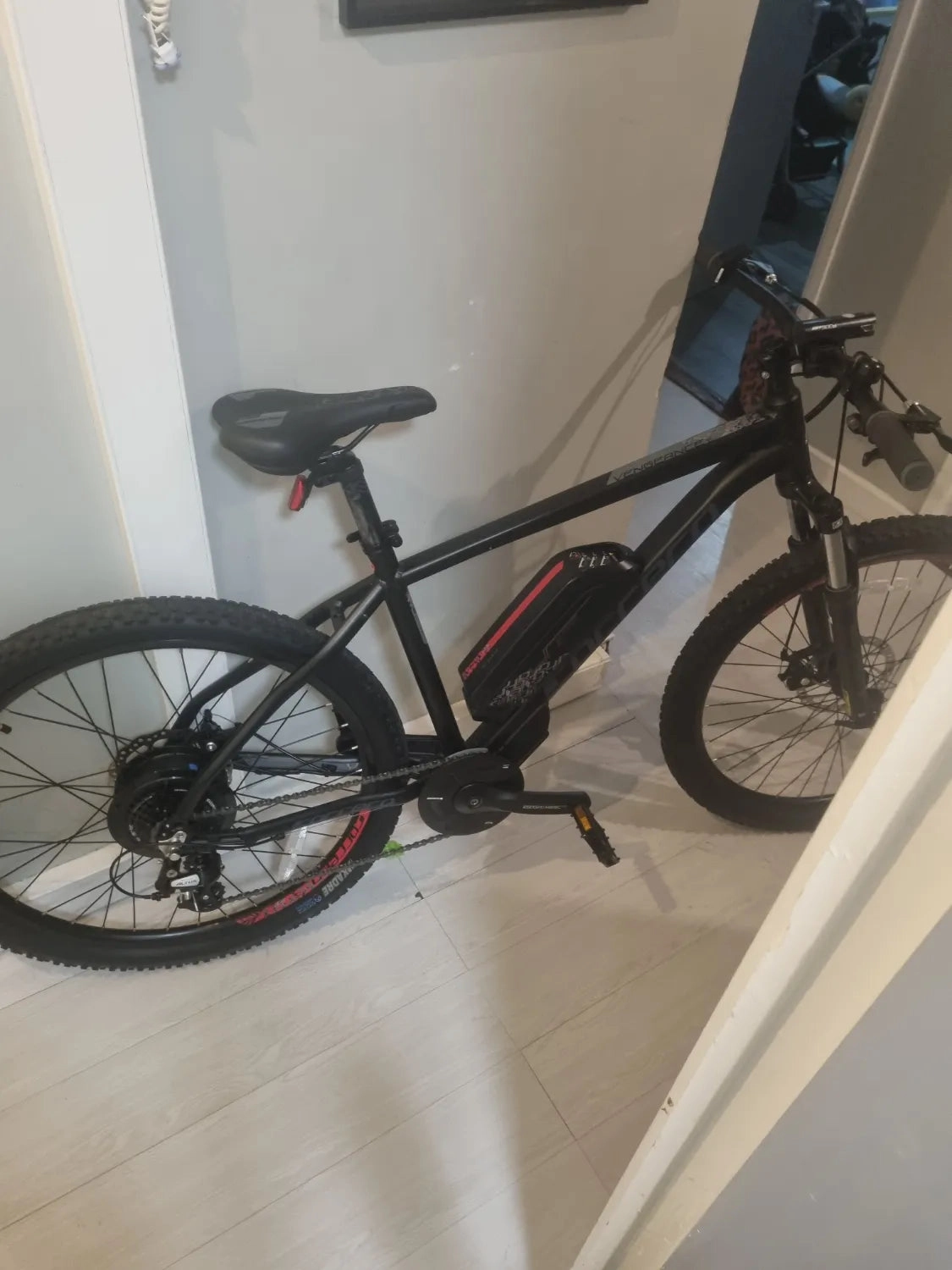 Carrera Vengeance E Mens Electric Mountain Bike 2.1 2023