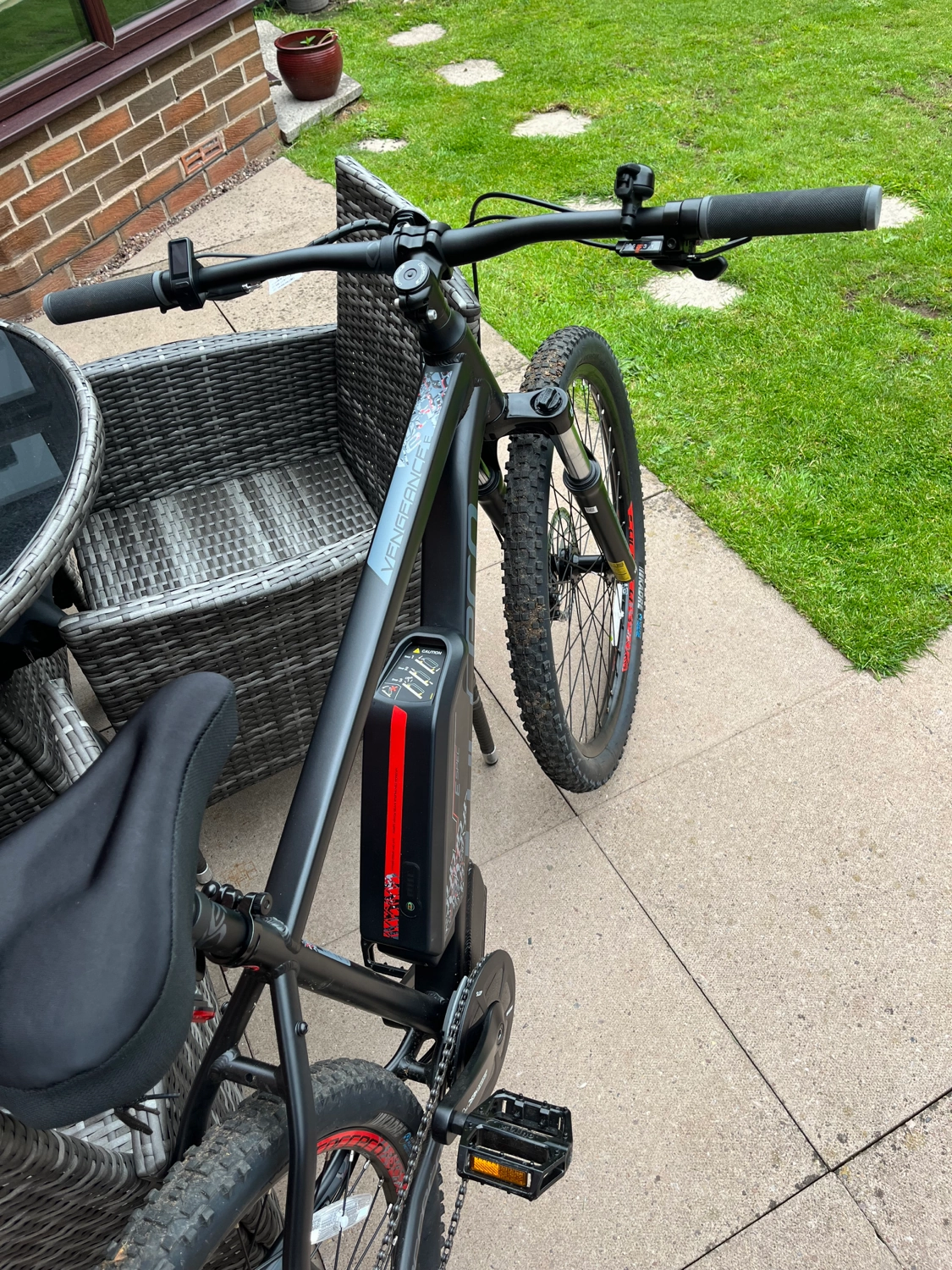 Carrera Vengeance E Mens Electric Mountain Bike 2.1 2023