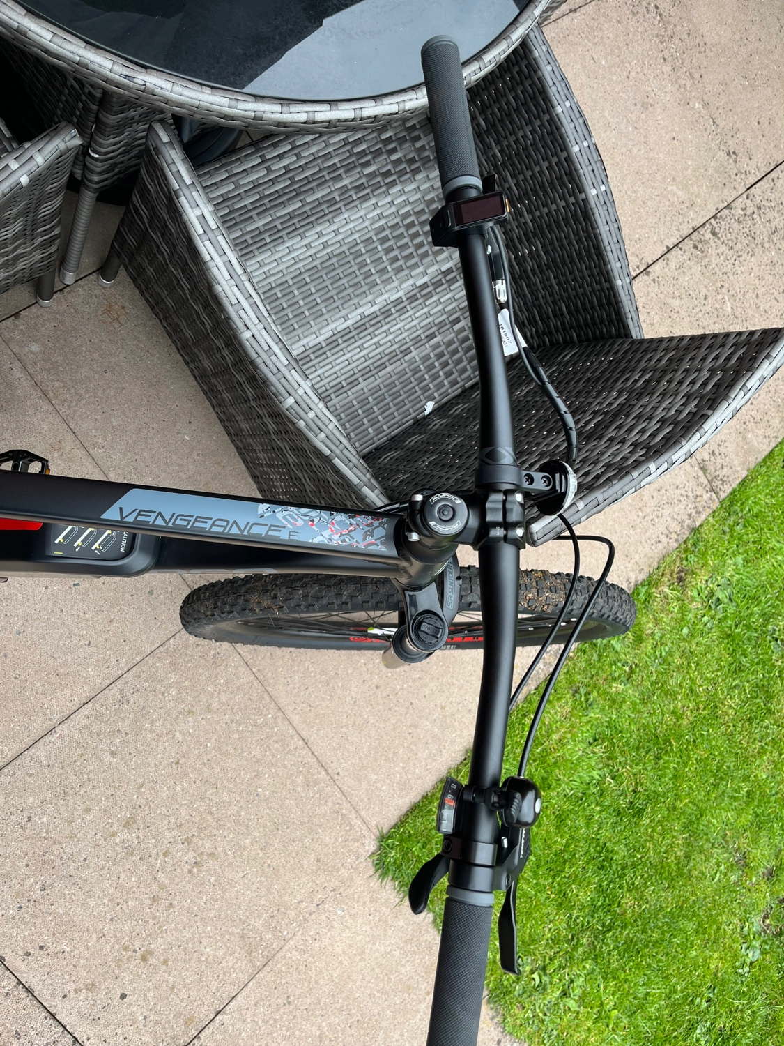 Carrera Vengeance E Mens Electric Mountain Bike 2.1 2023