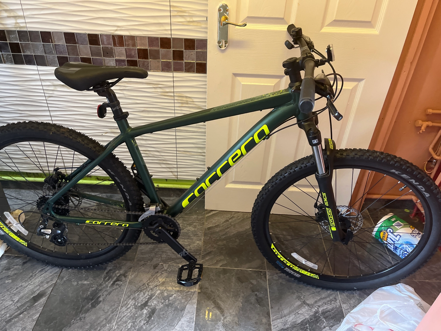 Carrera Vengeance Mens Mountain Bike 2021