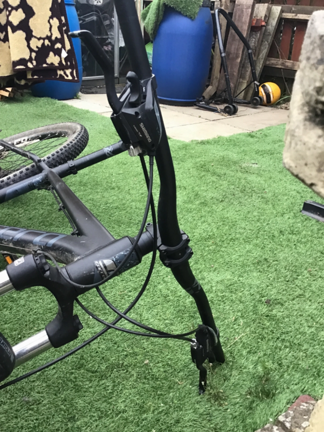 Carrera Vengeance Mens Mountain Bike (Without Puncture Protect) 2021