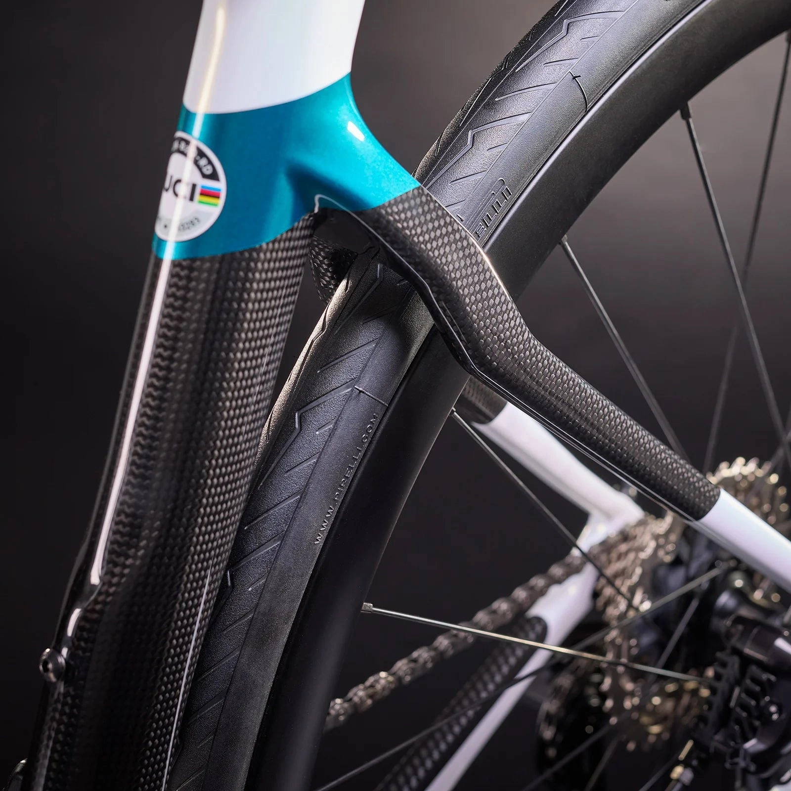 Cipollini Bond Evo - Shimano Dura-Ace Di2 - Fulcrum Airbeat 400 wheels FIXED