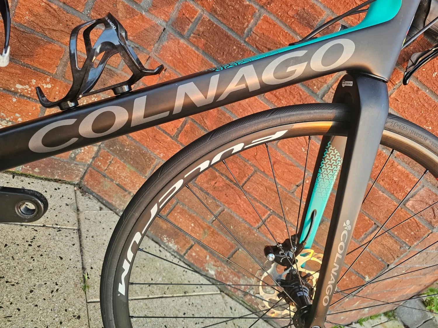 Colnago V3 Disc 105 Bike 2022