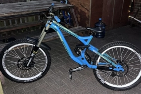Commencal VIP SUPREME DH V3 650B ROCKSHOX 2015