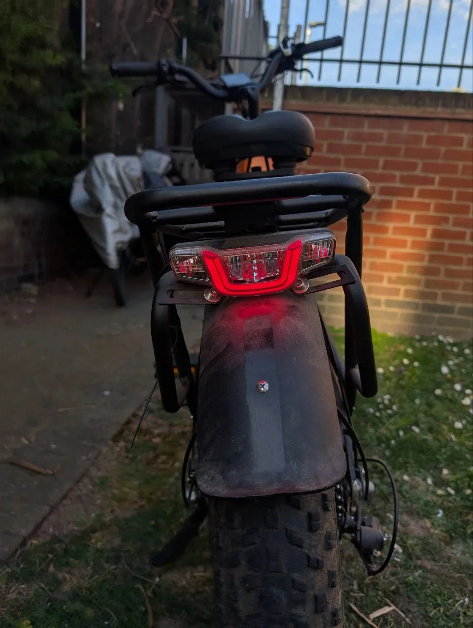 Cyrusher Kommoda 2020