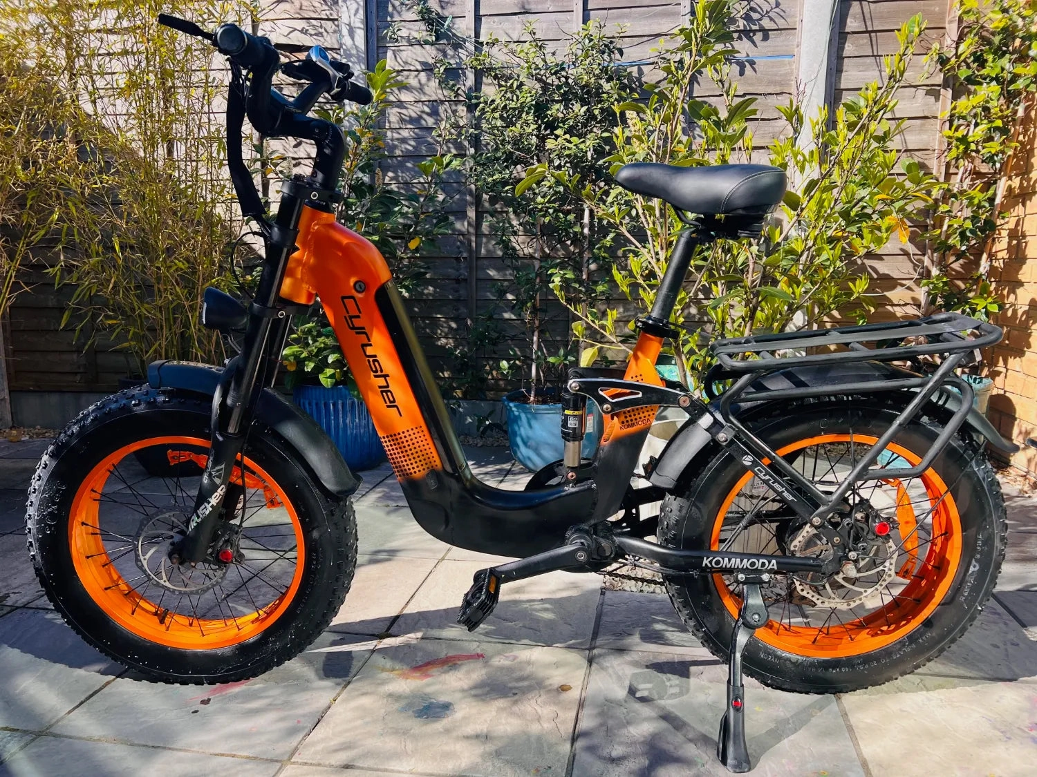 Cyrusher Kommoda 2022