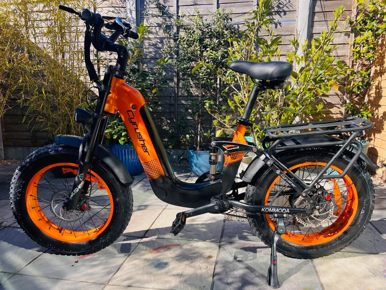 Cyrusher Kommoda 2022