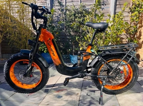 Cyrusher Kommoda 2022