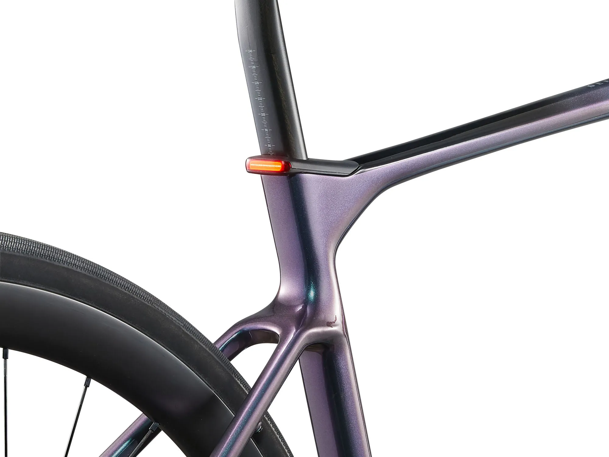 Defy Advanced E  Elite 0 (2025)