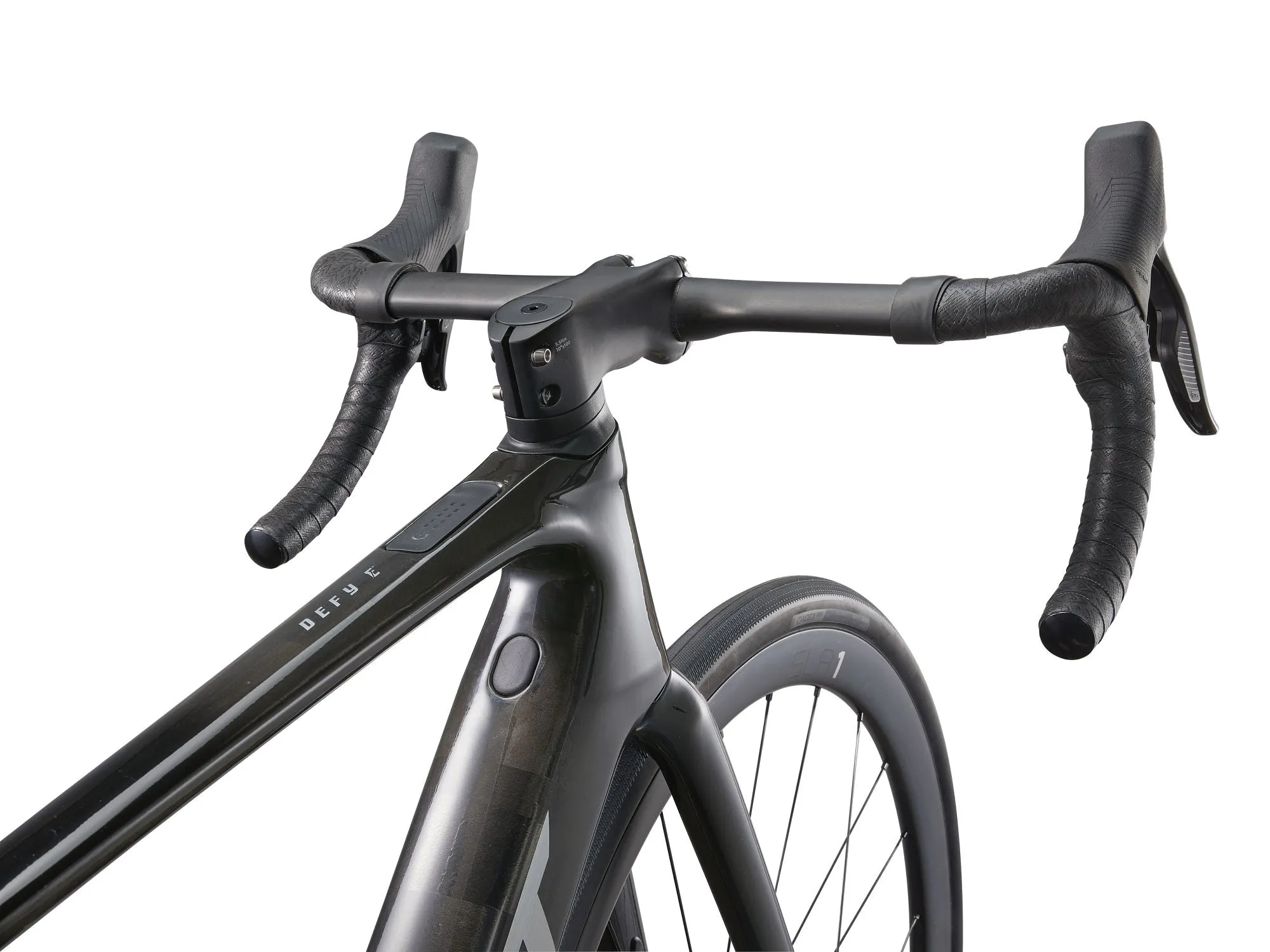 Defy Advanced E  Elite 1 (2025)