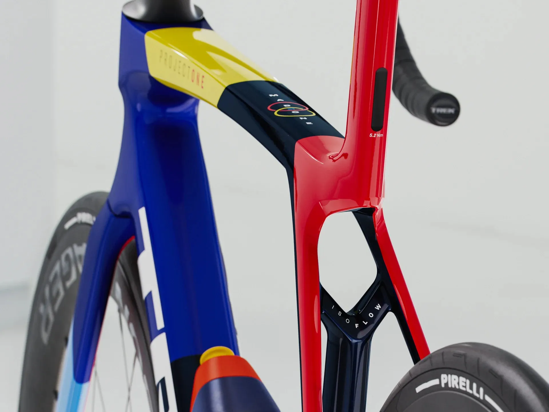 DEMO: Trek Madone SLR 7 Gen 8 2025 Team Replica