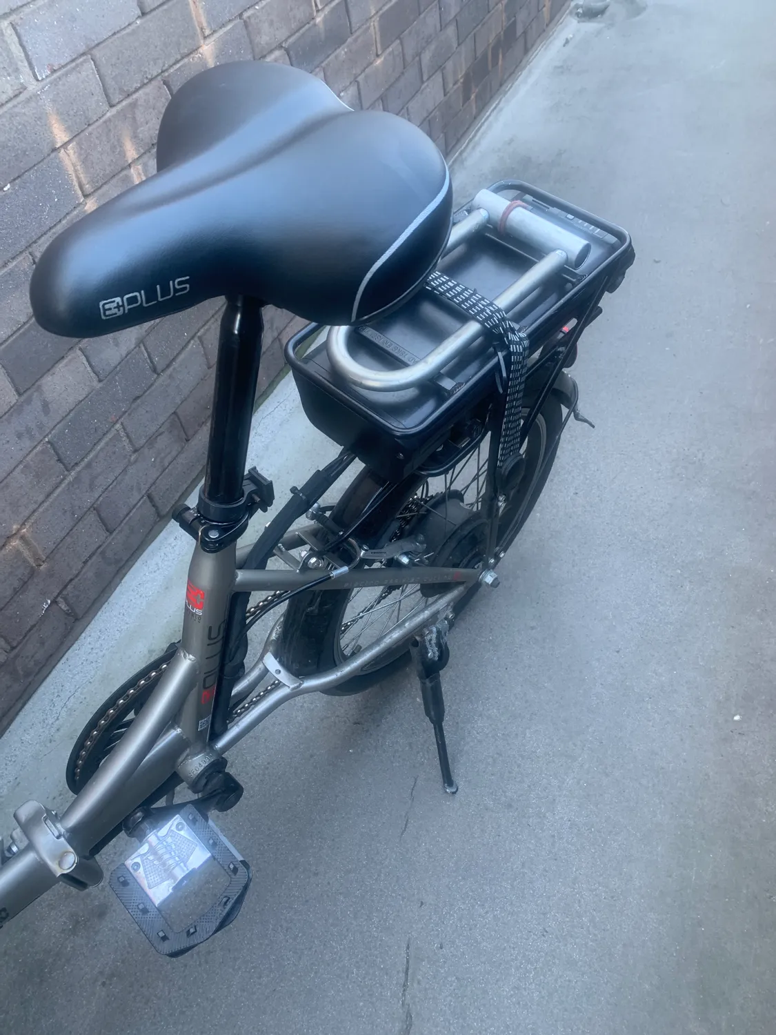 E  plus  N/a 2022