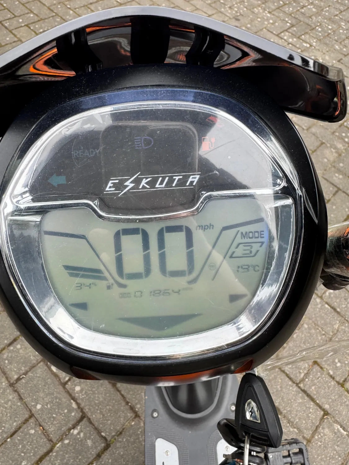 Eskuta Sk250 (2024)