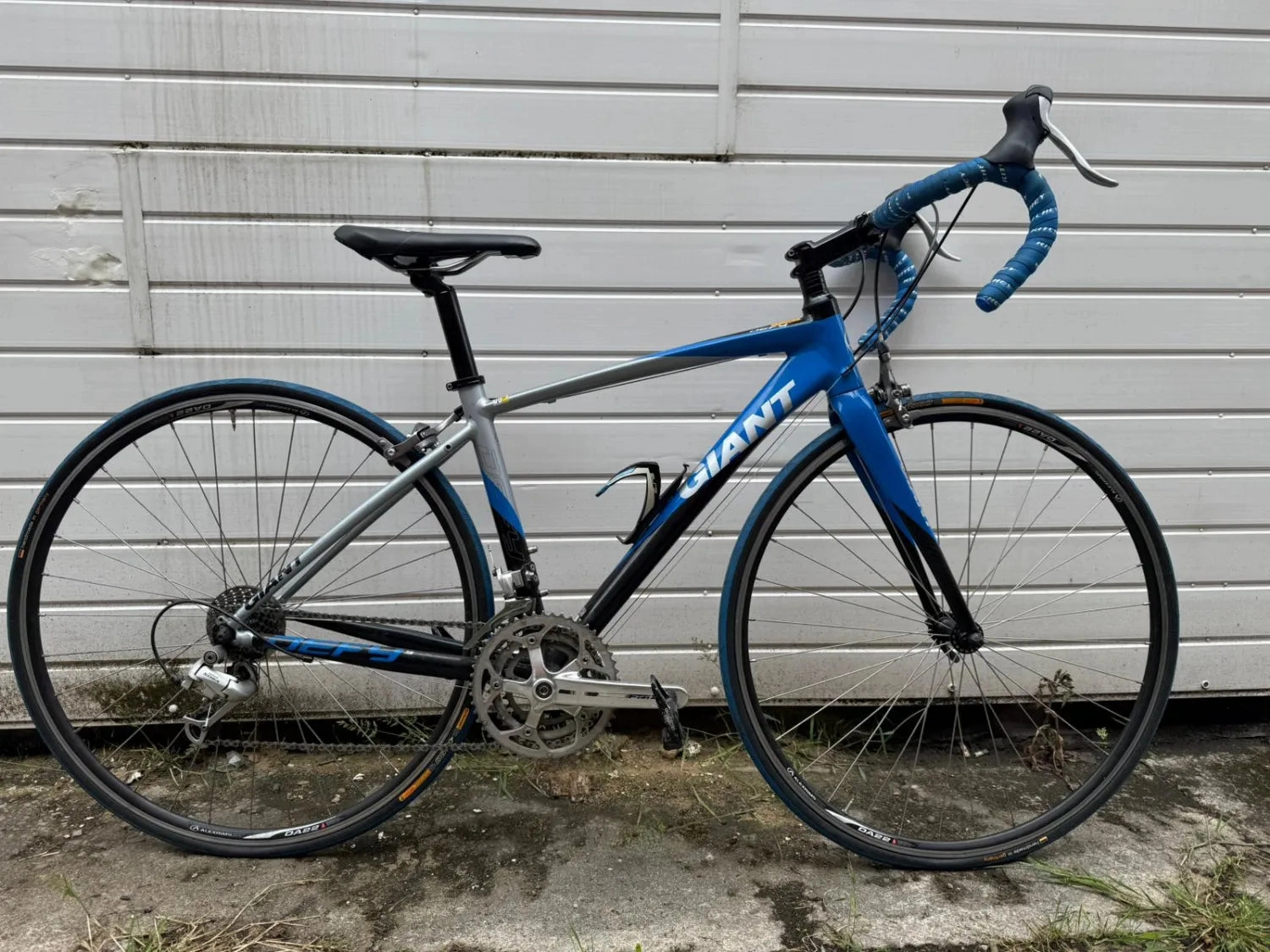 Giant Defy 3 2010