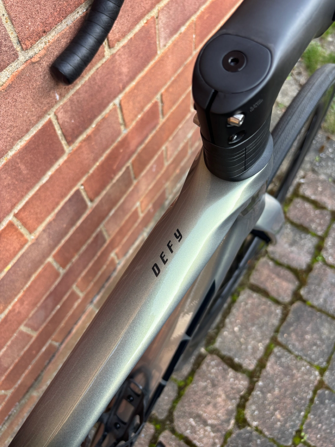 Giant Defy Advanced SL 1 2024