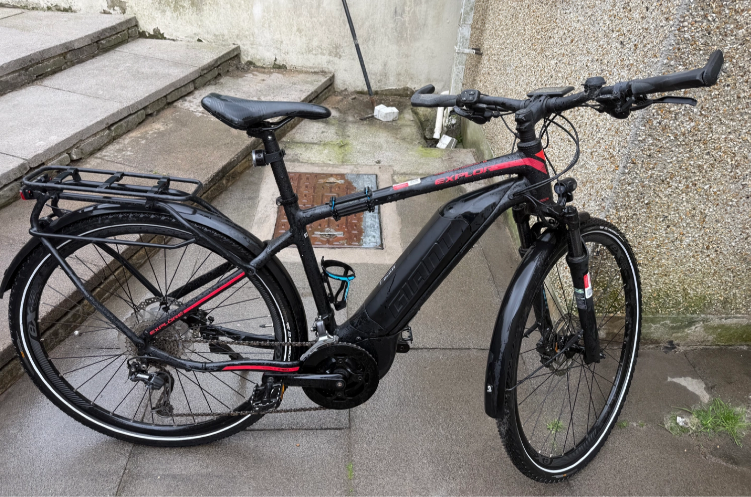 Giant Explore E  2 Electric Bike 2020