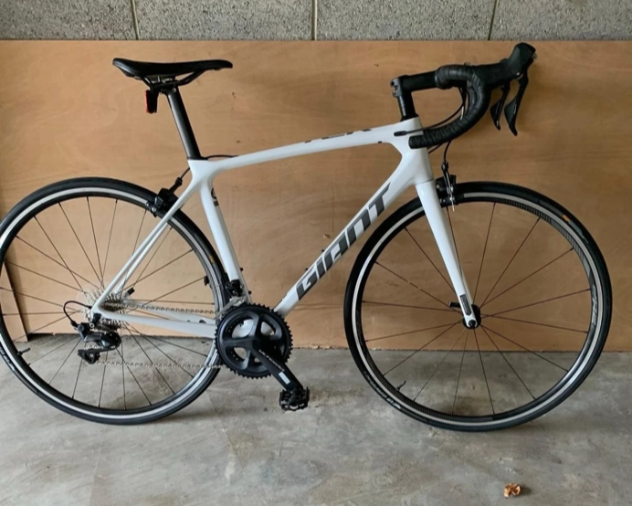 Giant Giant TCR Advanced 2 2021 Road Bike