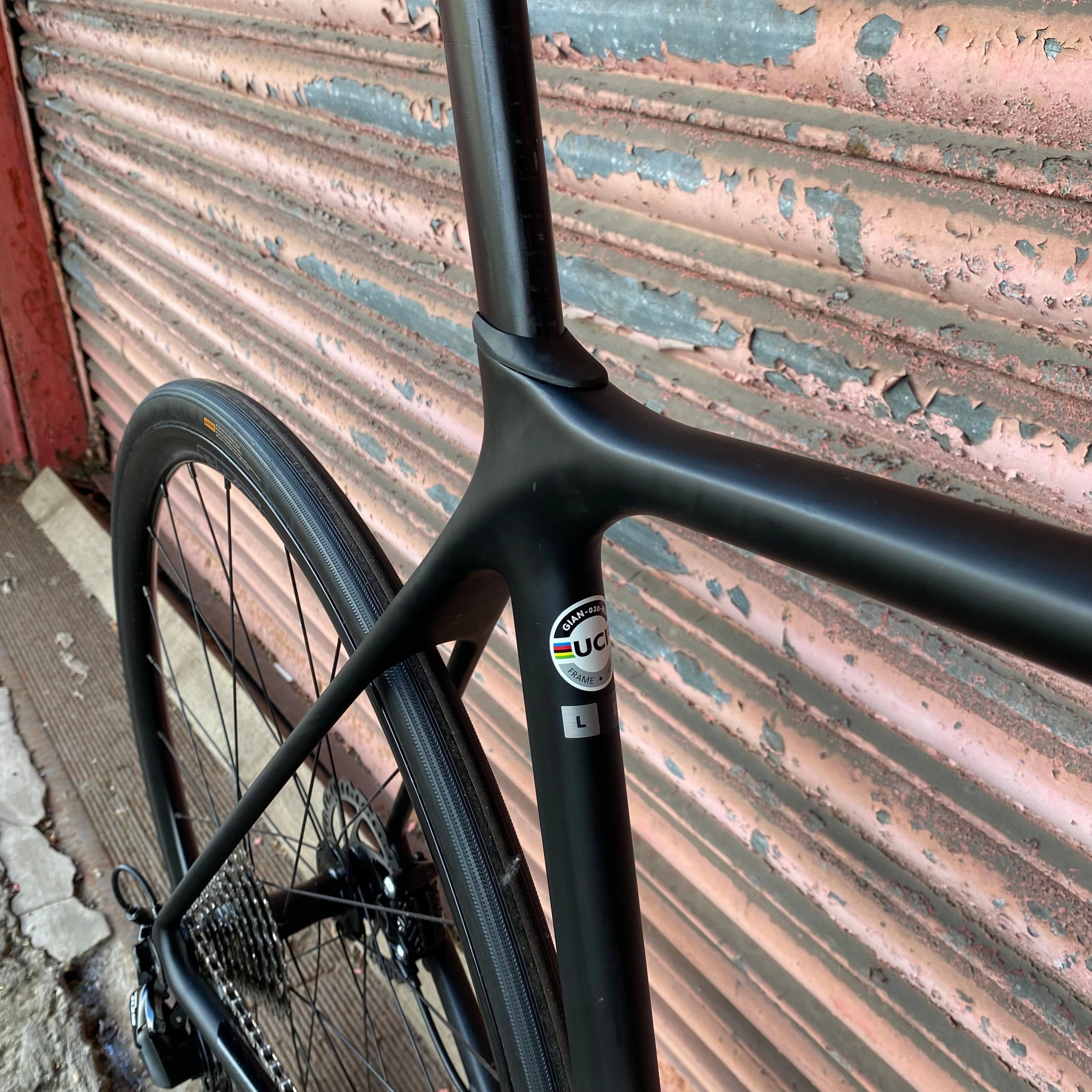 Giant TCR Advanced 2 Shimano 105 Carbon Disc Road Bike