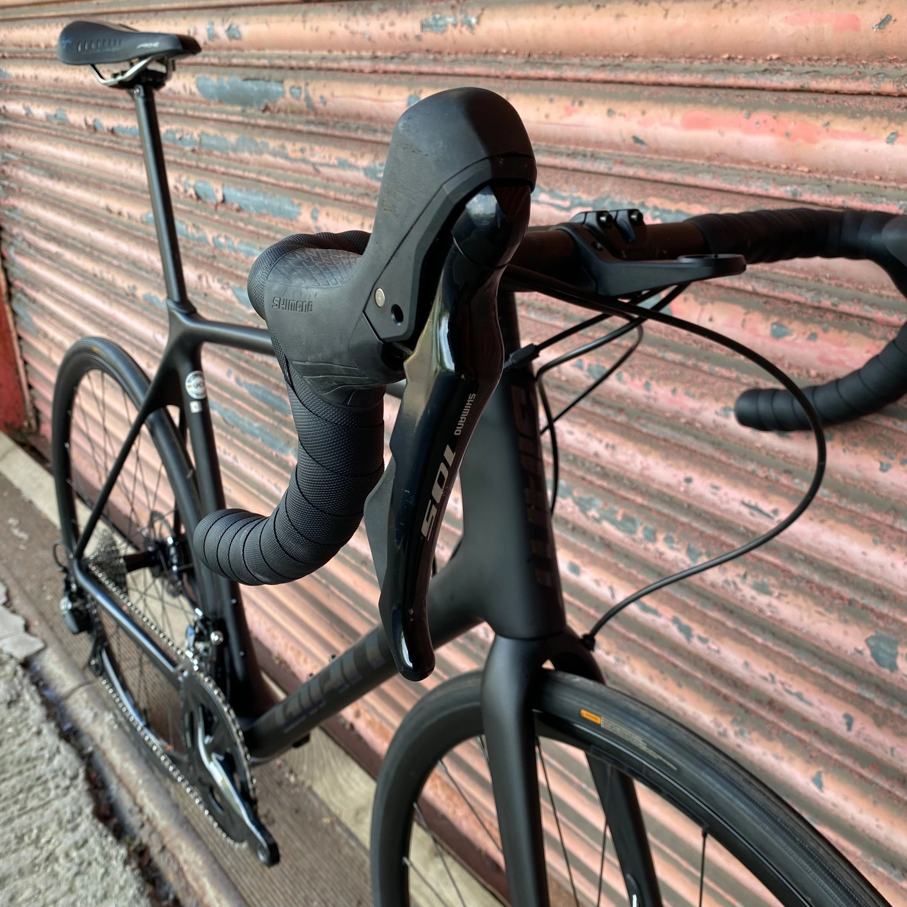 Giant TCR Advanced 2 Shimano 105 Carbon Disc Road Bike