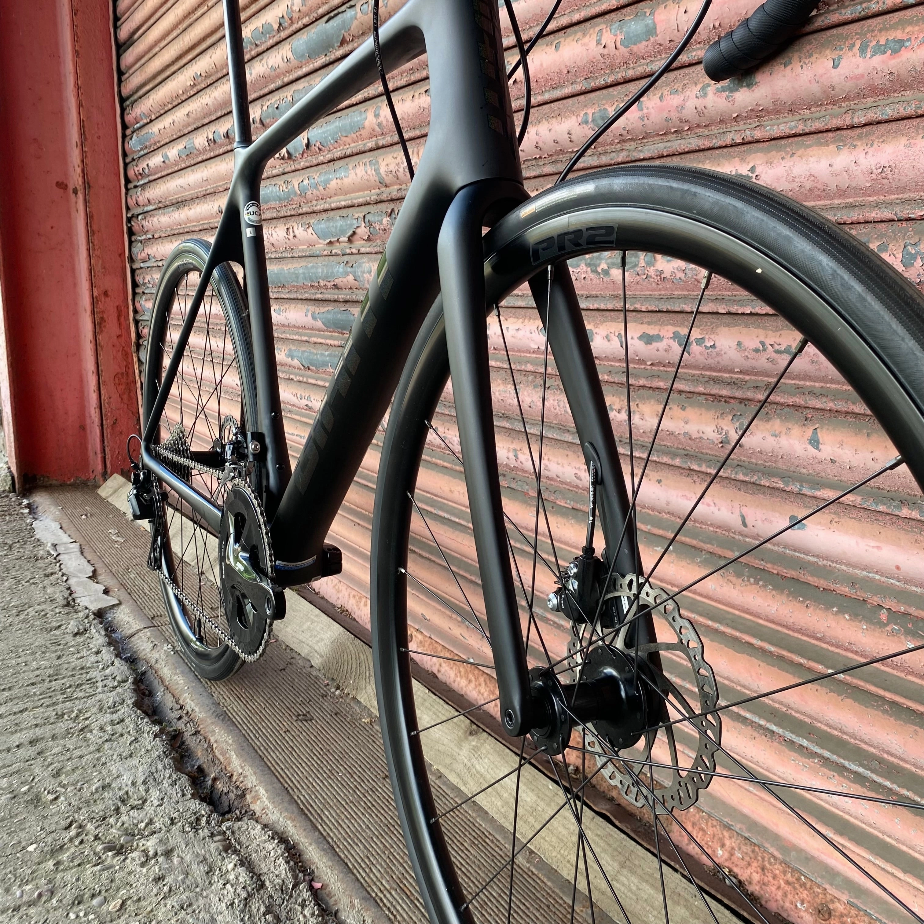 Giant TCR Advanced 2 Shimano 105 Carbon Disc Road Bike