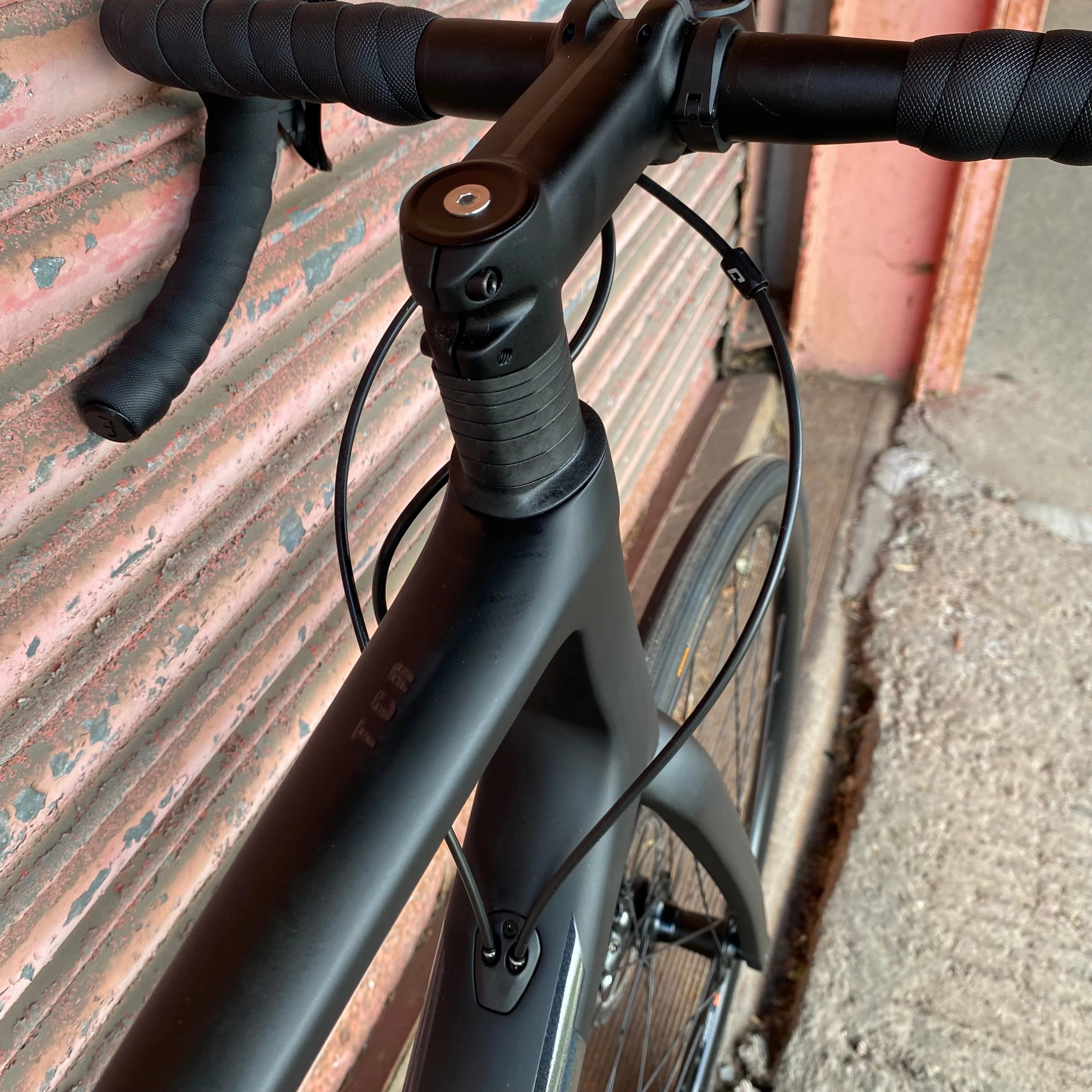 Giant TCR Advanced 2 Shimano 105 Carbon Disc Road Bike