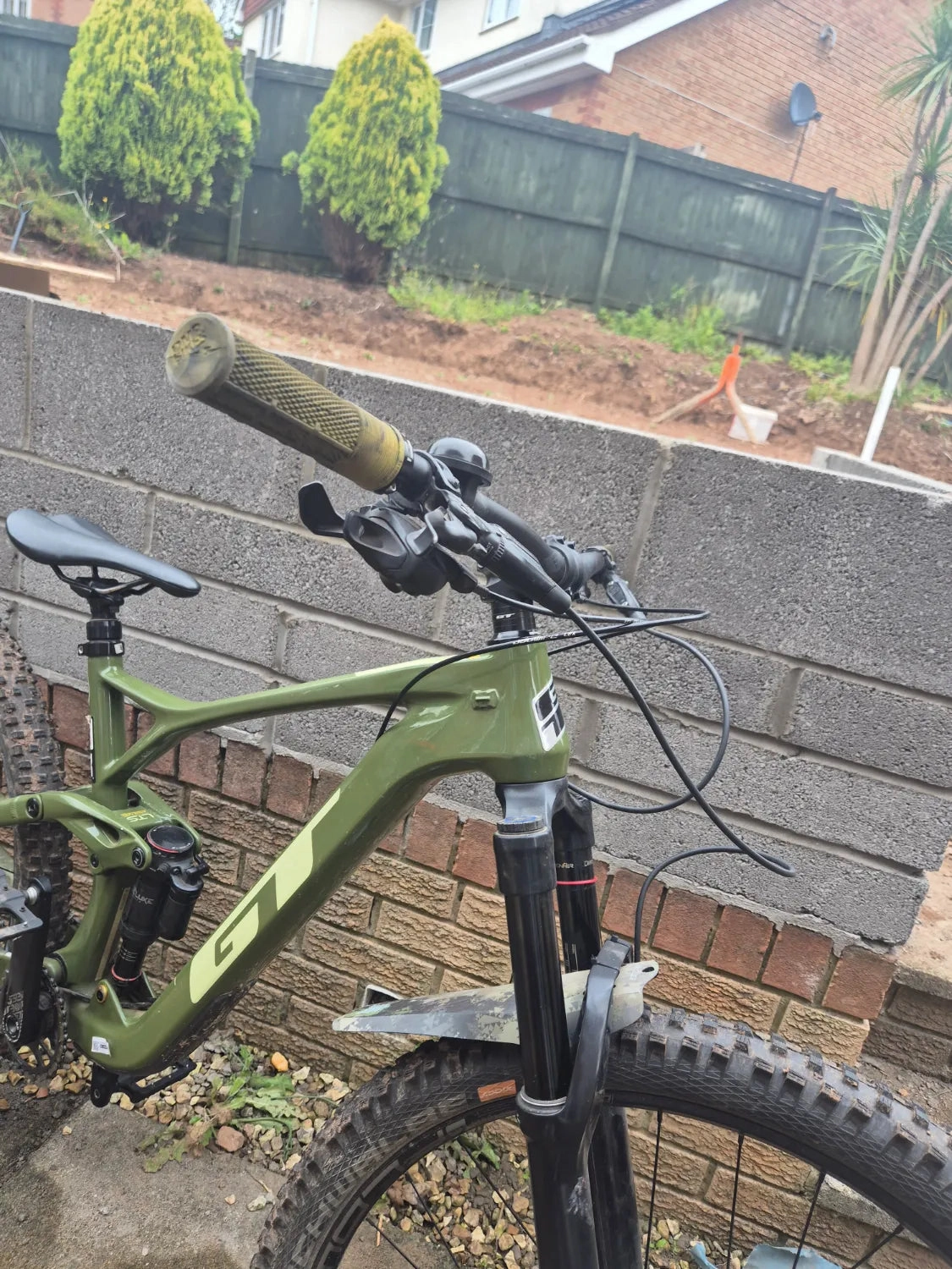 GT Sensor Carbon Expert 2020