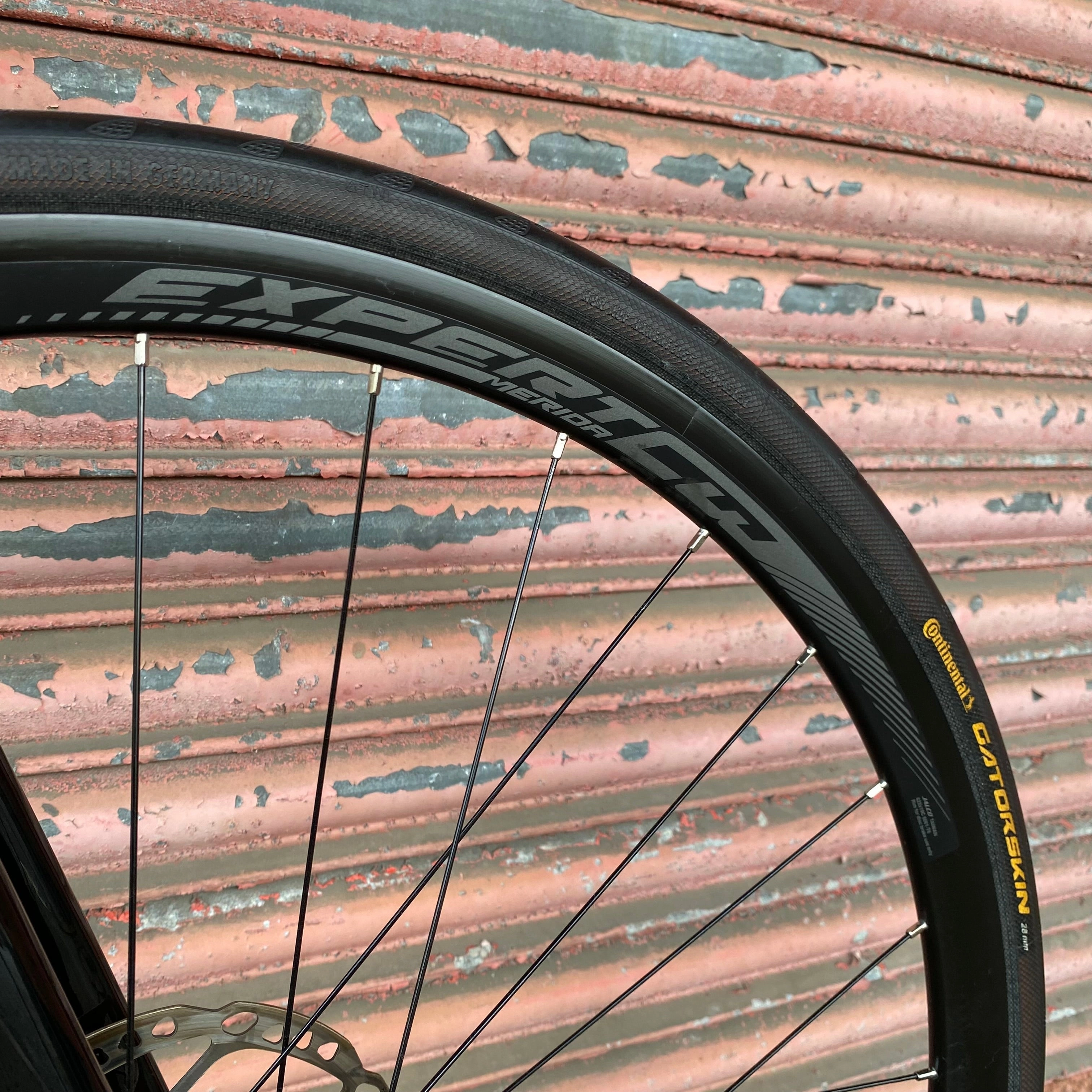Merida Reacto 5000 Bahrain Victorious Ultegra Carbon Disc Aero Road Bike - L 56cm