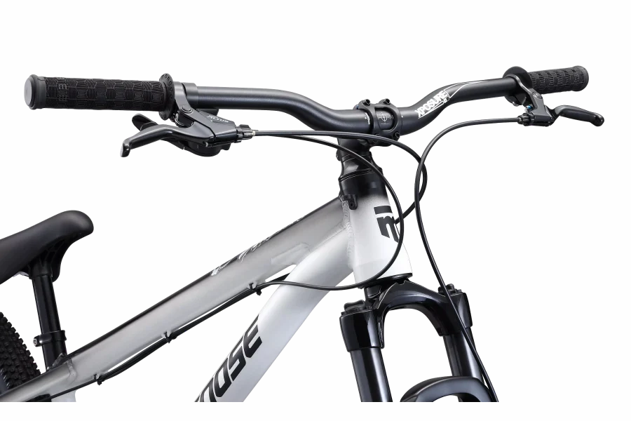 Mongoose Fireball 26" Mountain Bike - White