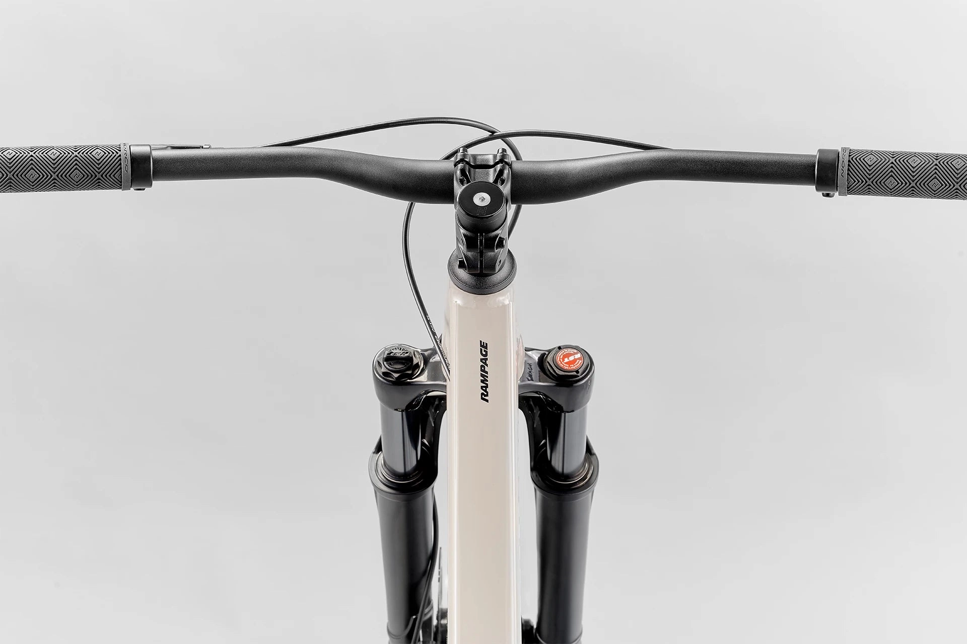 Norco Rampage 2 Dirt Jumper - Dirt Grey 2025