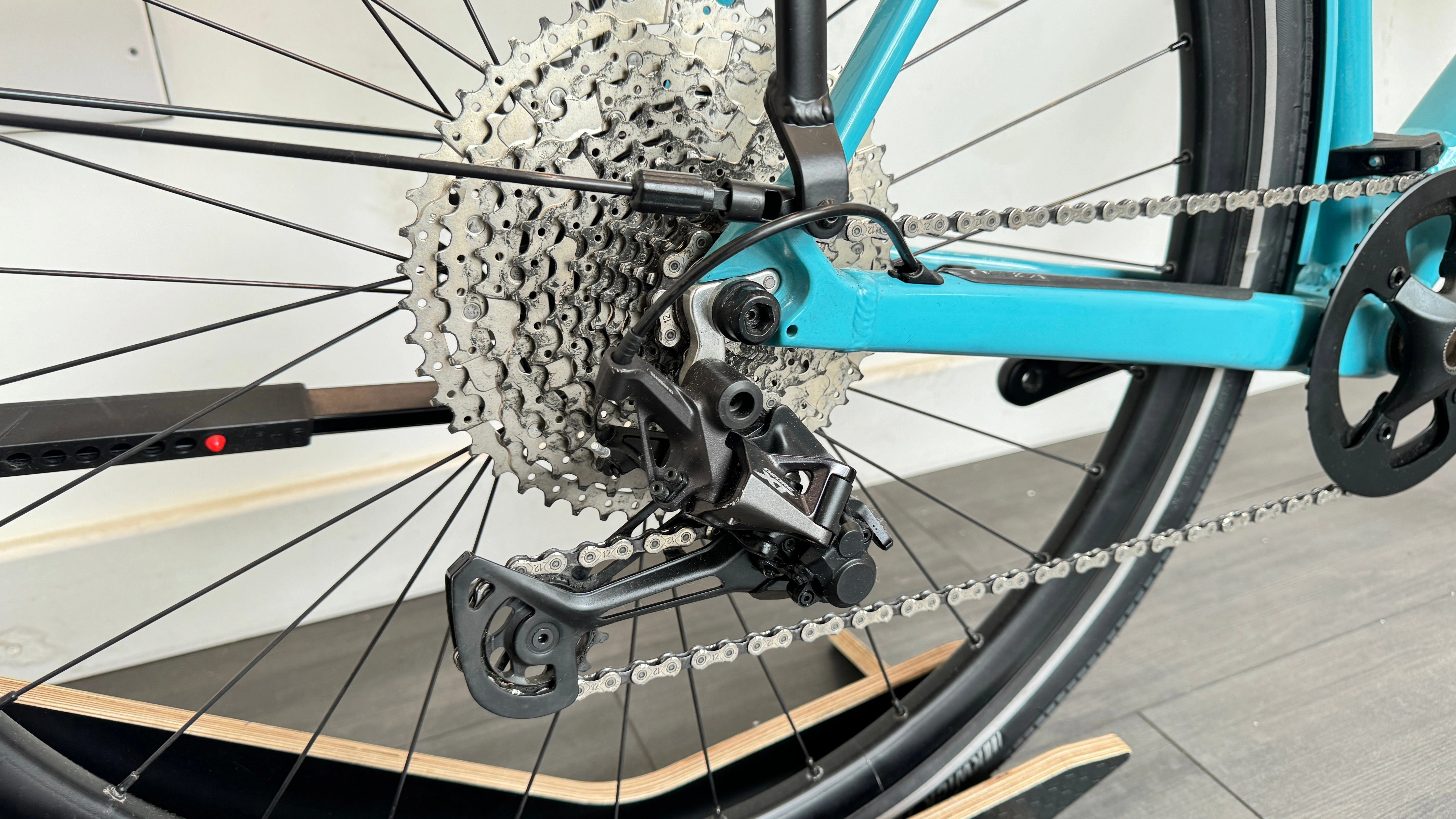 Orbea Vibe H30 Hybrid/City Bike XL EXTRA LARGE Flat Bar Sky Blue Electric Bike