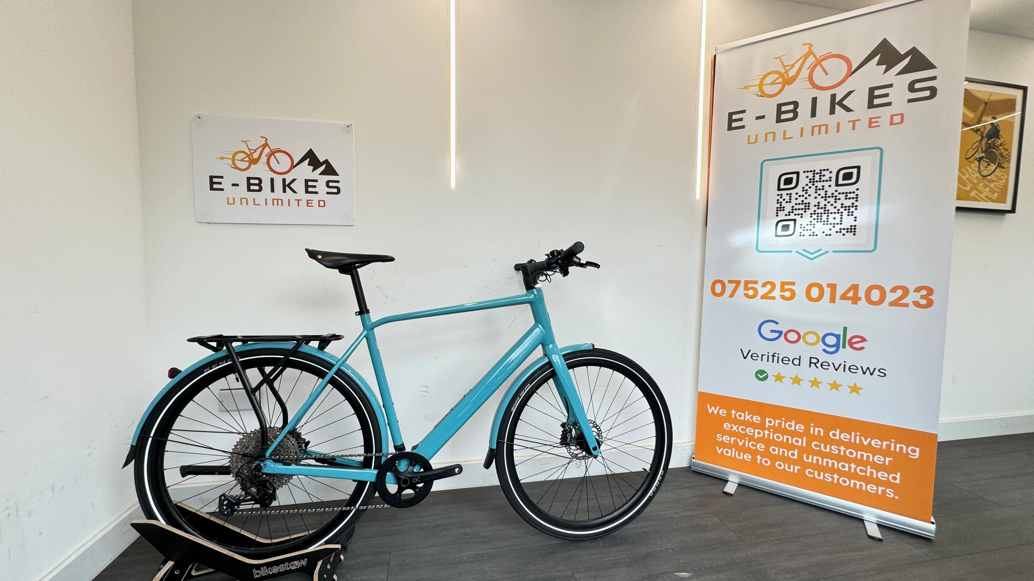 Orbea Vibe H30 Hybrid/City Bike XL EXTRA LARGE Flat Bar Sky Blue Electric Bike