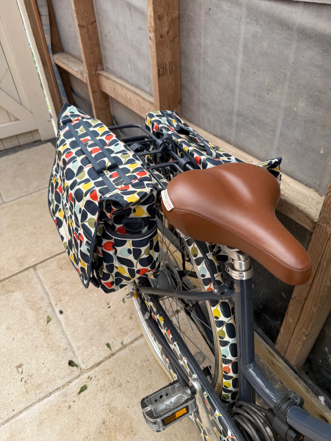 Orla Kiely Olive and Orange 2018