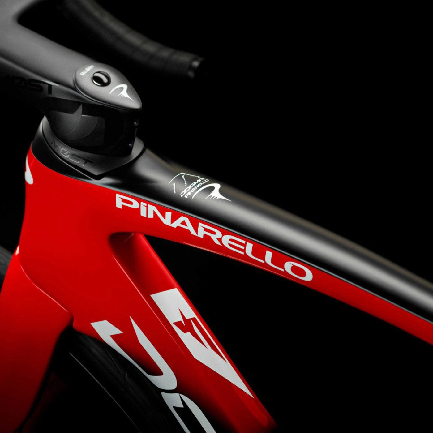 Pinarello Dogma F Disk Frameset - Black red